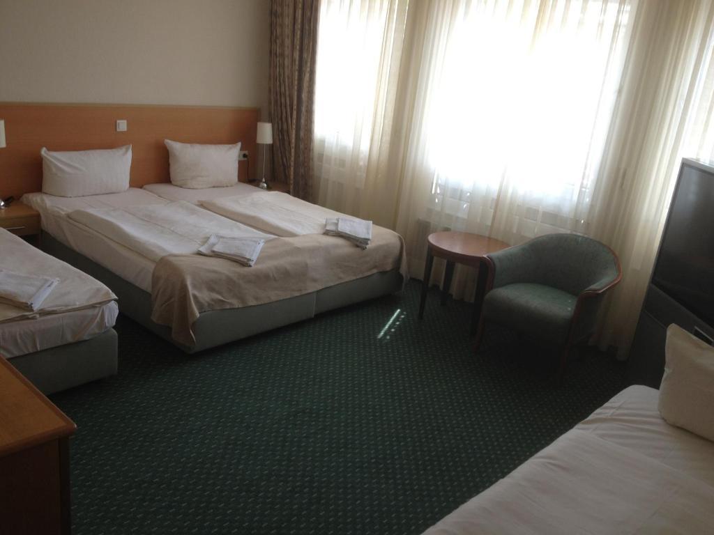Gaestehaus Am Karlstor Karlsruhe Room photo